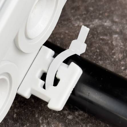 Коробка розподільча 115х115х56 PIN KP115BPF чорна PG/MG IP66 з кріпленням